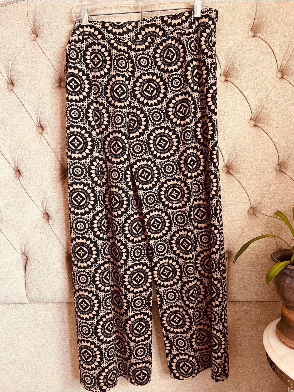 NWOT Isaac Mizrahi Live! fun patterned pull on wide leg pants medium petite MP - Picture 5 of 5